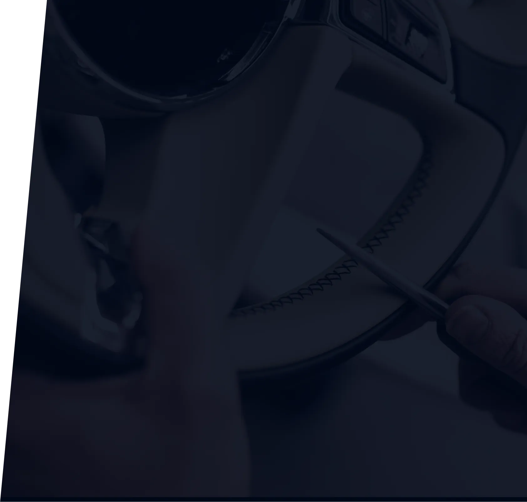 BENTLEY × Forbes Japan ｜ Luxury Woven By Craftmanship