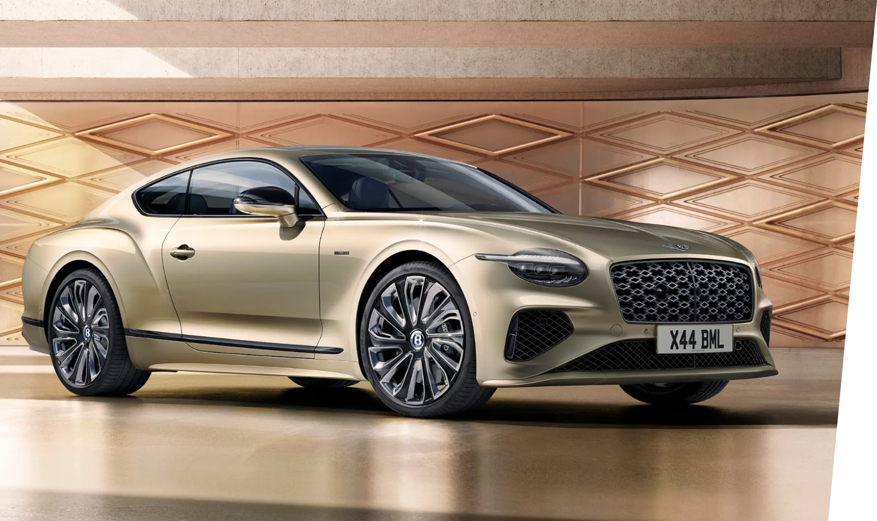 新品　BENTLEY　PEARL GARLAND　WedgeWood 滝沢眞規子さんも乗りこなす！ “Everydayベントレー”なリュクスライフ