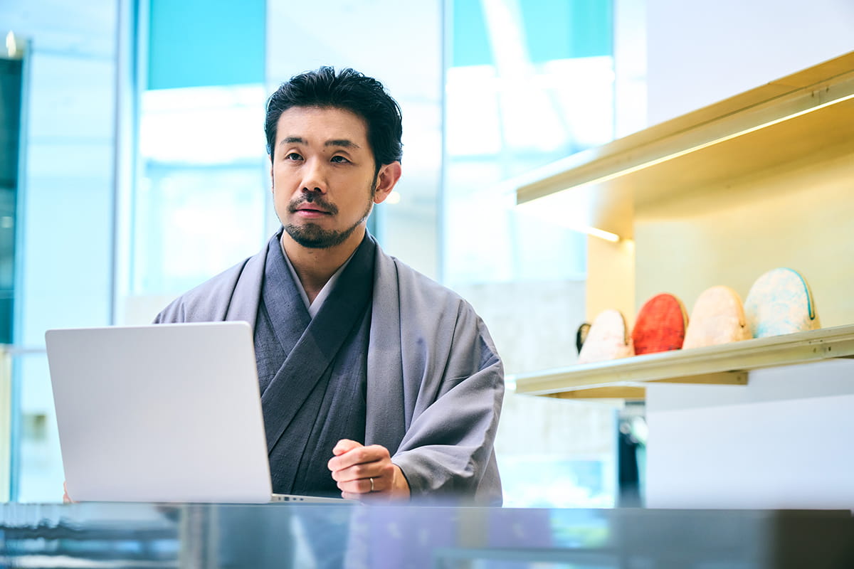 伝統は挑み続けることで受け継がれる。西陣織「細尾」が日本マイクロソフトに共鳴する理由〈後編〉