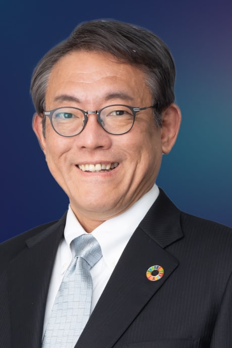 三瓶 雅夫 氏